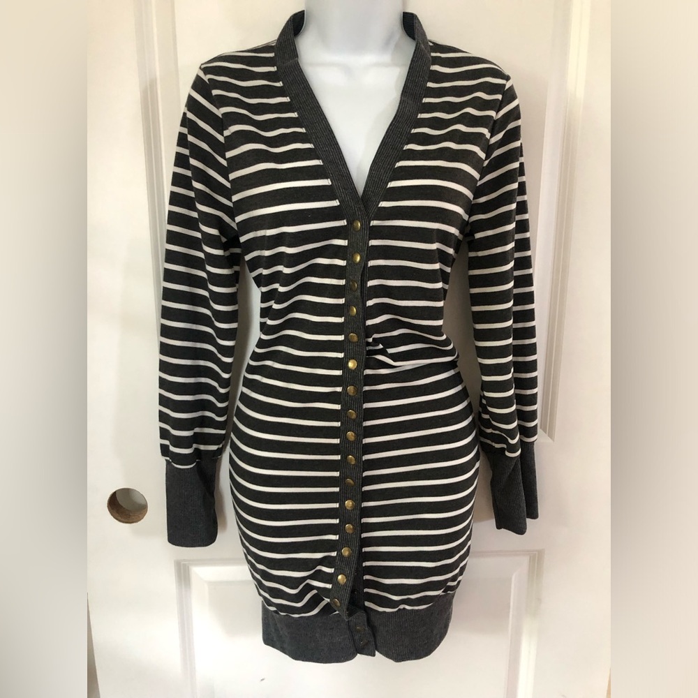 Women’s button up cardigan/Dress size medium